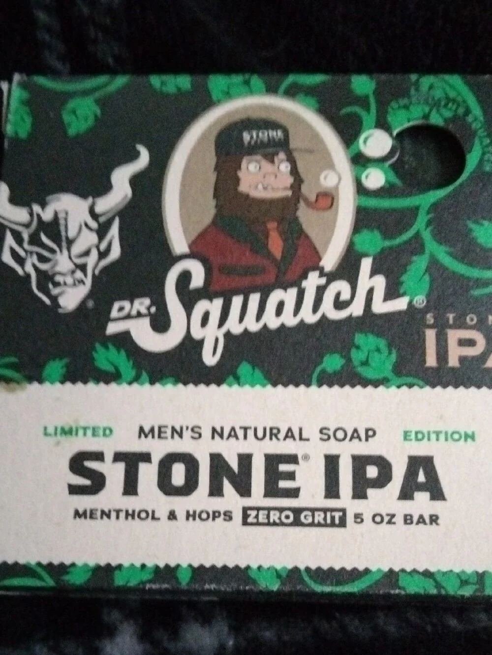 Dr. Squatch Stone IPA Men’s Natural Soap - Green & White